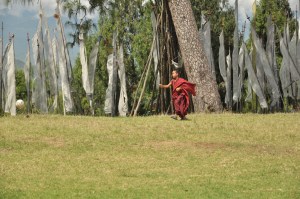 Ook in Bhutan willen jongetjes later Lionel Messi worden.
