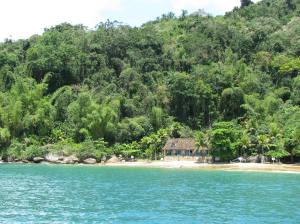 Met een zeilboot naar de prachtigste stranden varen