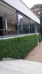 De villa is bijna negentig jaar geleden gebouwd, maar zou zelfs nu nog worden beschouwd als een zeer moderne woning.